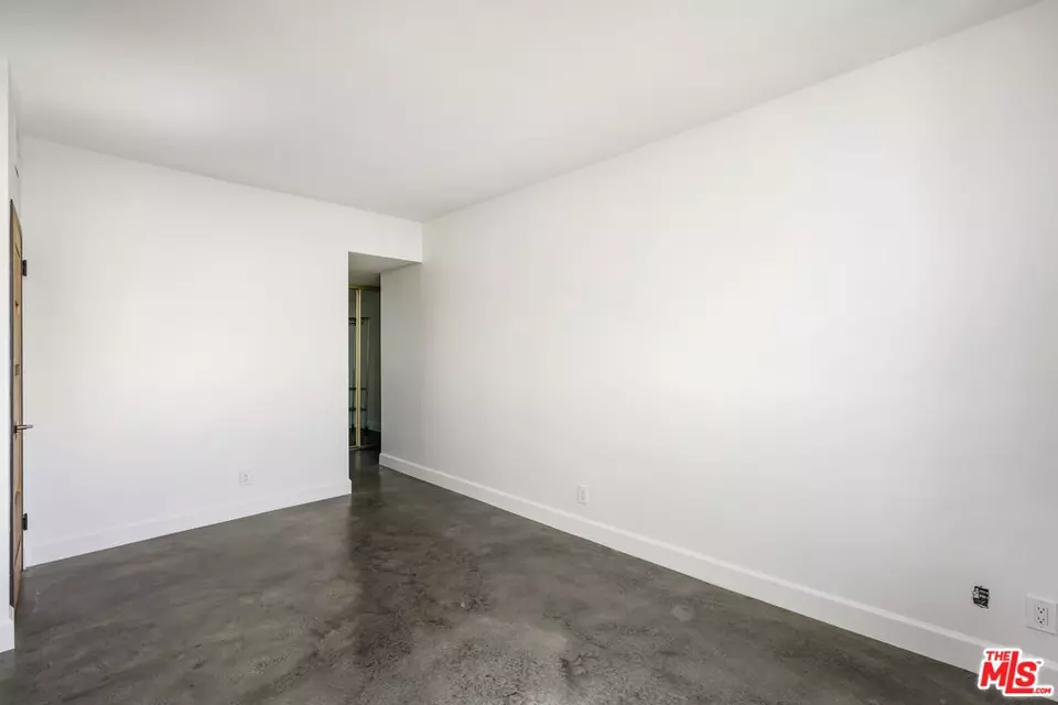 Bedroom - 4411 Los Feliz Blvd #901, Los Angeles, CA 90027 photo 3 of 8