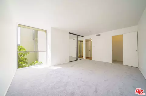 Bedroom - 750 S Spaulding Ave #312, Los Angeles, CA 90036 photo 1 of 2