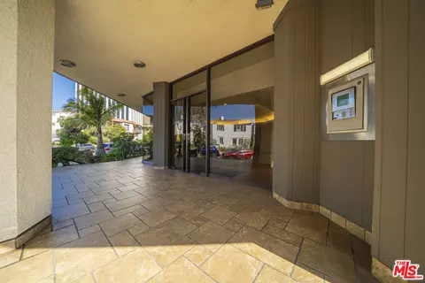 Exterior - 750 S Spaulding Ave #312, Los Angeles, CA 90036 photo 1 of 1