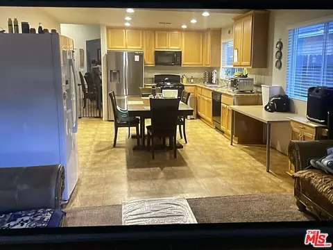 655 Lim St, Merced, CA 95341 photo 4