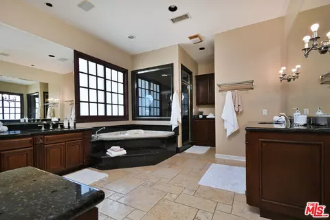 4591 De Celis Pl, Encino, CA 91436 photo 26