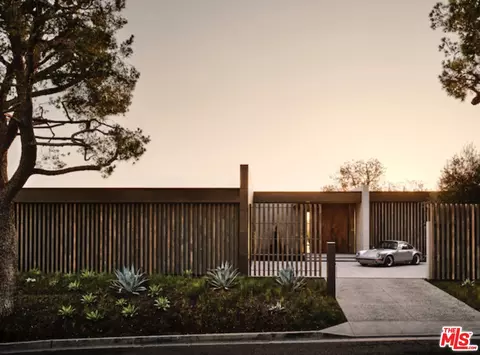 1655 Carla Rdg, Beverly Hills, CA 90210