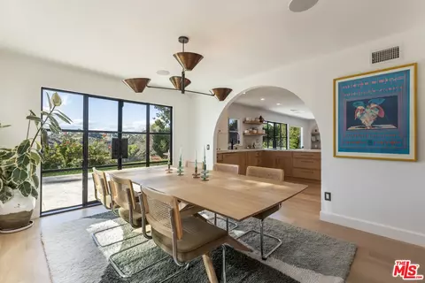 10507 Woodfield Ct #12, Los Angeles, CA 90077
