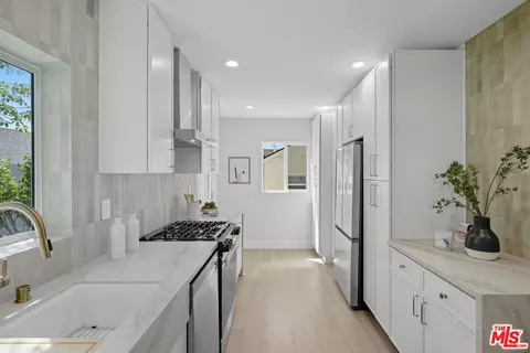 Other - 418 Delaware Rd, Burbank, CA 91504 photo 1 of 5