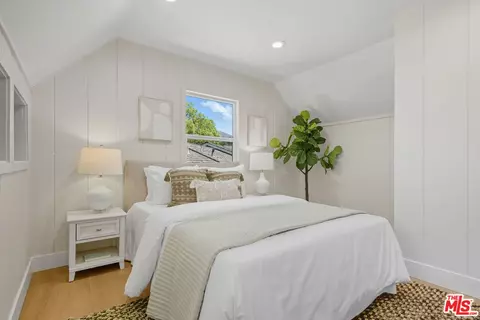 Bedroom - 418 Delaware Rd, Burbank, CA 91504 photo 1 of 5