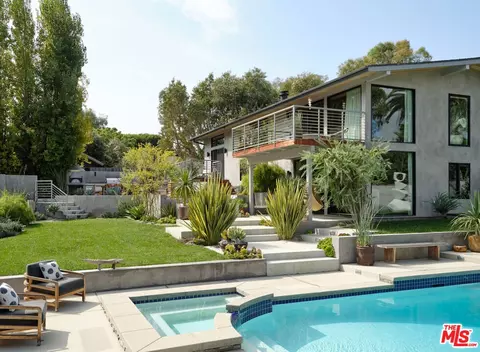 6738 Wildlife Rd, Malibu, CA 90265