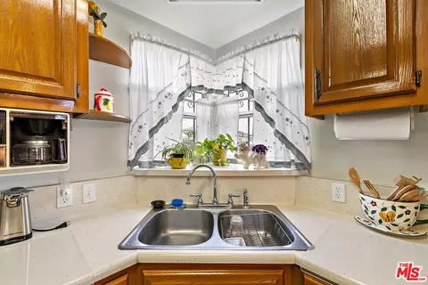 Kitchen - 1026 E 150th St, Compton, CA 90220 photo 3 of 4