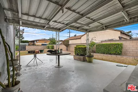 Exterior - 1026 E 150th St, Compton, CA 90220 photo 9 of 9