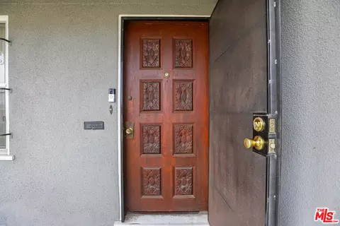 Entry Way - 1026 E 150th St, Compton, CA 90220 photo 2 of 3