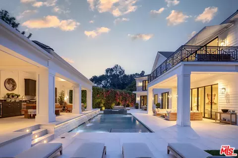 9520 Hidden Valley Rd, Beverly Hills, CA 90210