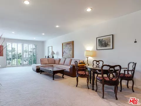 4454 Ventura Canyon Ave #105, Sherman Oaks, CA 91423
