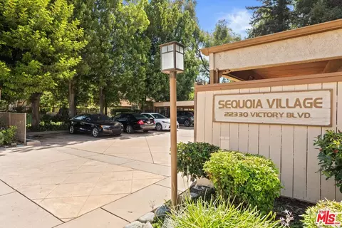 22330 Victory Blvd #802, Woodland Hills, CA 91367