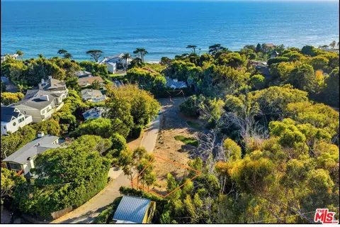 31888 Sea Level Dr, Malibu, CA 90265