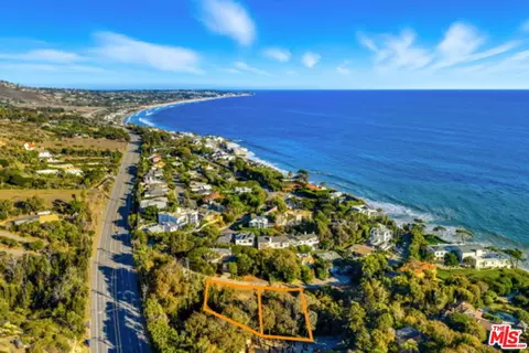 31888 Sea Level Dr, Malibu, CA 90265