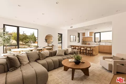 2425 20th St #A, Santa Monica, CA 90405