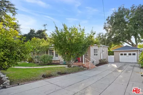 10129 Plainview Ave, Tujunga, CA 91042 photo 3