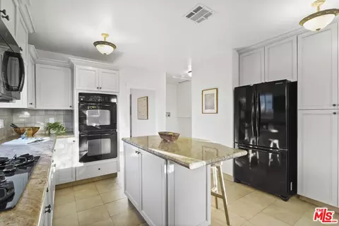 10129 Plainview Ave, Tujunga, CA 91042 photo 17