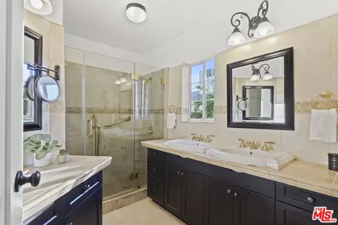 10129 Plainview Ave, Tujunga, CA 91042 photo 24