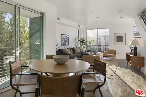 1767 N New Hampshire Ave, Los Angeles, CA 90027
