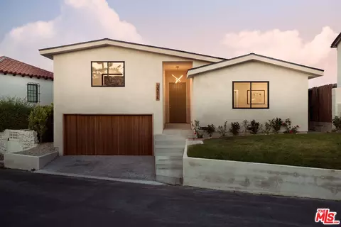 3916 Glenridge Dr, Sherman Oaks, CA 91423
