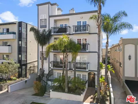 11826 Dorothy St #202, Los Angeles, CA 90049