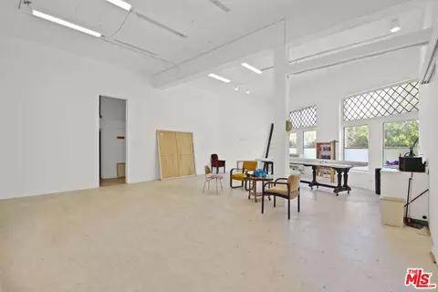 Other - 1802 Pacific Ave, Venice, CA 90291 photo 3 of 9