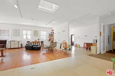 Other - 1802 Pacific Ave, Venice, CA 90291 photo 4 of 9