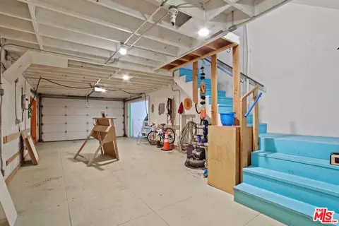 Other - 1802 Pacific Ave, Venice, CA 90291 photo 2 of 9
