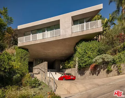 2327 Ewing St, Los Angeles, CA 90039