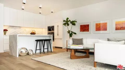 999 N Doheny Dr #212, West Hollywood, CA 90069