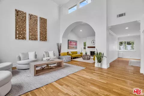 3225 Futura Pt, Thousand Oaks, CA 91362