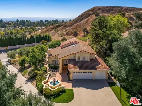 17923 Lone Oak Dr, Granada Hills, CA 91344