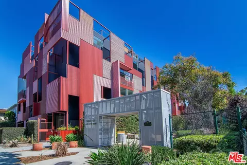 1140 N Formosa Ave #9, West Hollywood, CA 90046