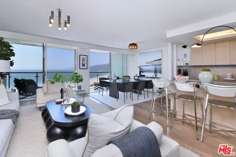 201 Ocean Ave #906P, Santa Monica, CA 90402