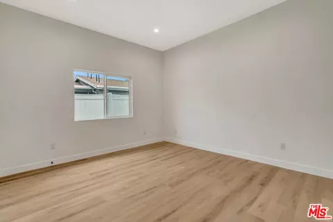 11108 Norris Ave, Pacoima, CA 91331 photo 14