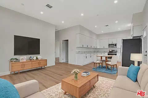 11108 Norris Ave, Pacoima, CA 91331 photo 8