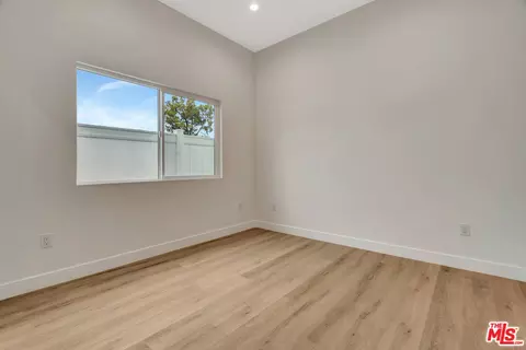 11108 Norris Ave, Pacoima, CA 91331 photo 46