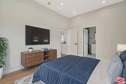 11108 Norris Ave, Pacoima, CA 91331 photo 67