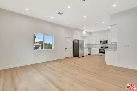 11108 Norris Ave, Pacoima, CA 91331 photo 10