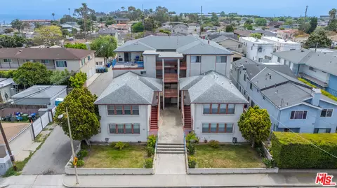 823 W 25th St, San Pedro, CA 90731