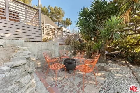 Exterior - 2131 Princeton Ave, Los Angeles, CA 90026 photo 18 of 21