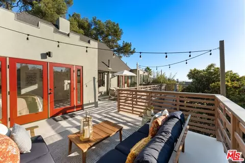 Exterior - 2131 Princeton Ave, Los Angeles, CA 90026 photo 10 of 21