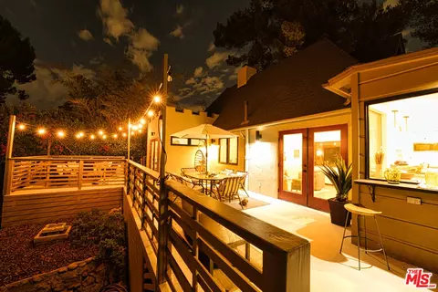Exterior - 2131 Princeton Ave, Los Angeles, CA 90026 photo 16 of 21
