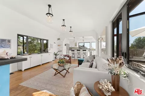 Living - 2131 Princeton Ave, Los Angeles, CA 90026 photo 2 of 5