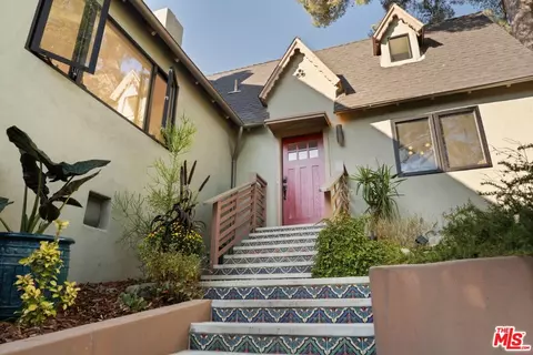 Exterior - 2131 Princeton Ave, Los Angeles, CA 90026 photo 5 of 21