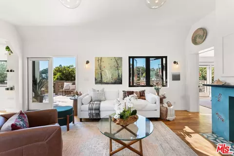 Living - 2131 Princeton Ave, Los Angeles, CA 90026 photo 5 of 5
