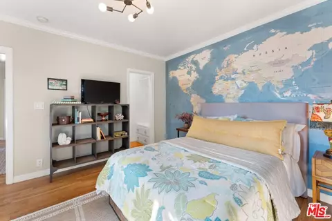 Bedroom - 2131 Princeton Ave, Los Angeles, CA 90026 photo 6 of 6