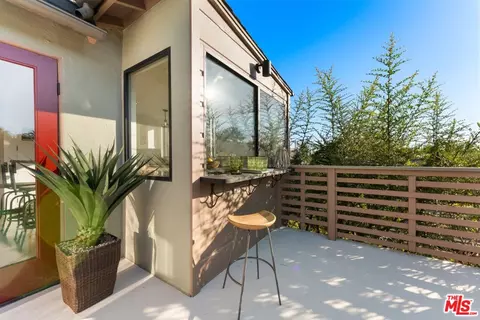 Exterior - 2131 Princeton Ave, Los Angeles, CA 90026 photo 13 of 21