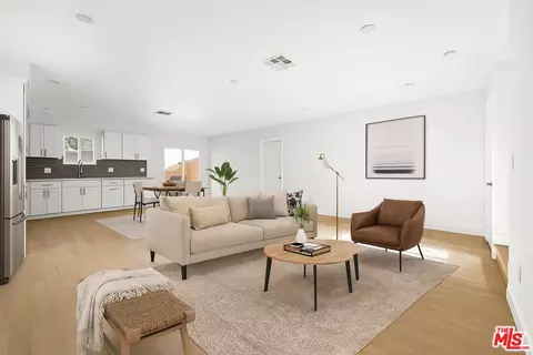 645 W 97th St, Los Angeles, CA 90044