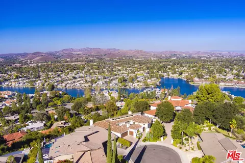 32300 Blue Rock Rdg, Westlake Village, CA 91361